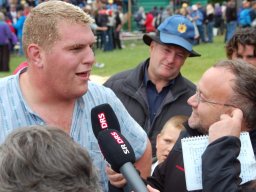 Chrigu gibt Interview